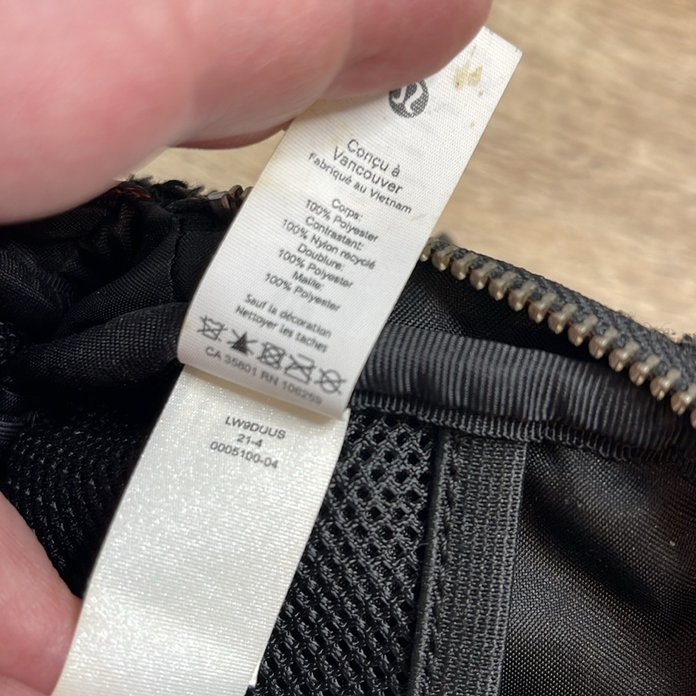 Lululemon Unisex Everywhere Fleece Belt Bag Black - Picture 11 of 15